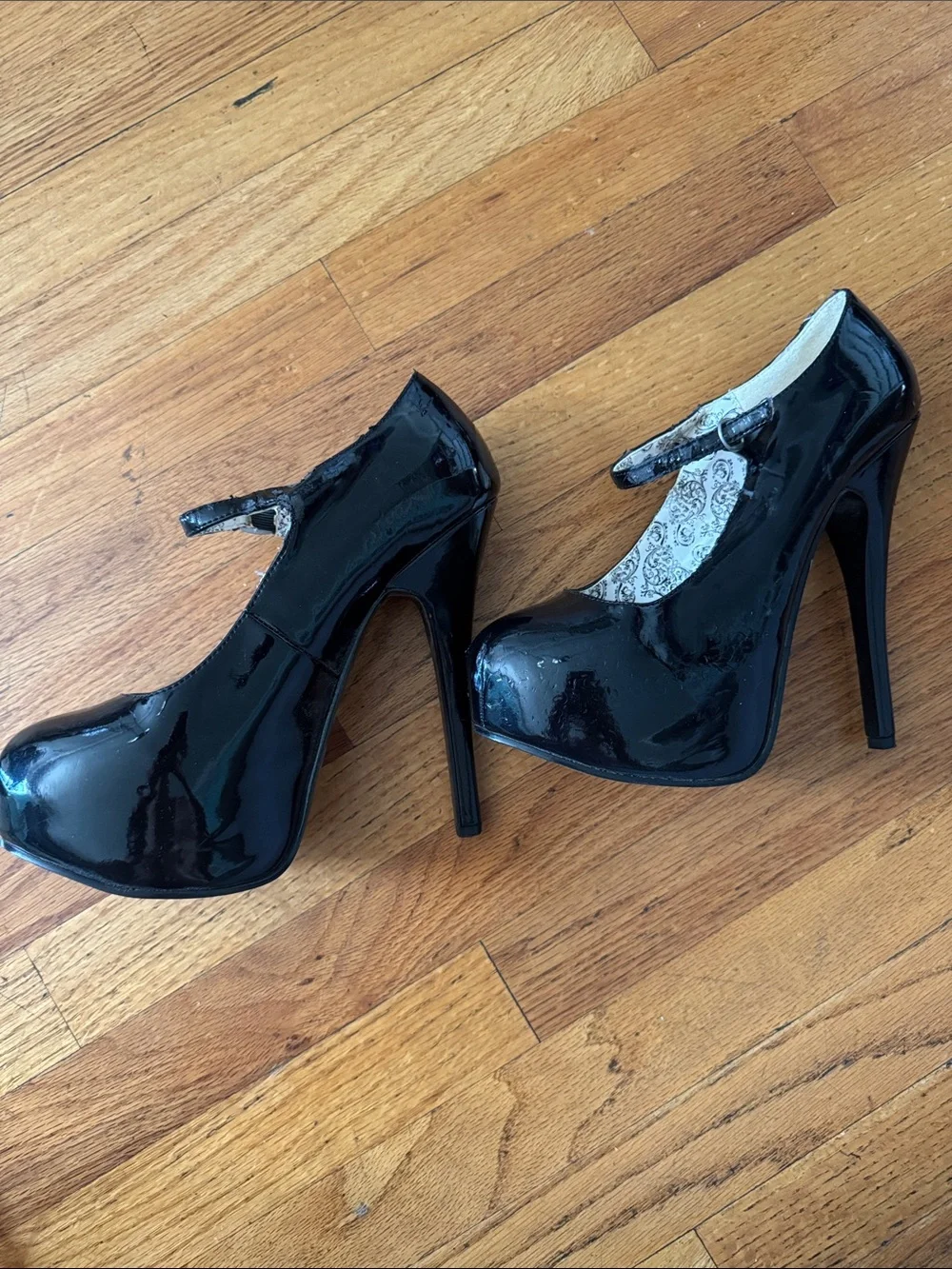 Pleaser Bordello Teeze-07 Black Patent Mary Jane Pumps Heels Size 8